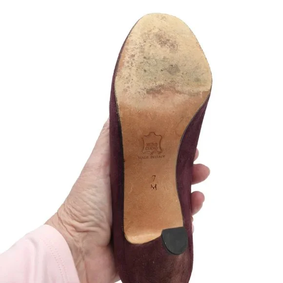 GIVENCHY PARIS Burgundy Suede Peep Toe 3" Pump 7 - Picture 6 of 8